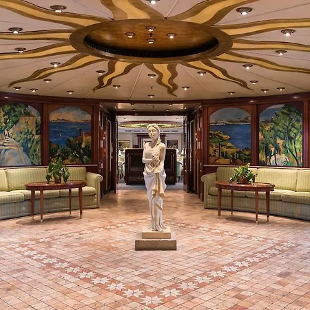 Onriver Hotels - Ms Cezanne 4*
