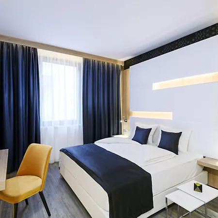 Kviホテル 4*