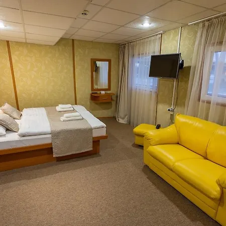 Grand Jules - Boat Botel
