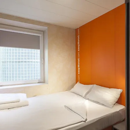 מלון Easyhotel Oktogon