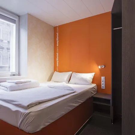 Easyhotel Oktogon בודפשט