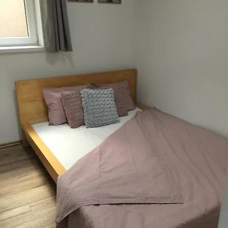 Dembi At The Great Park Apartment