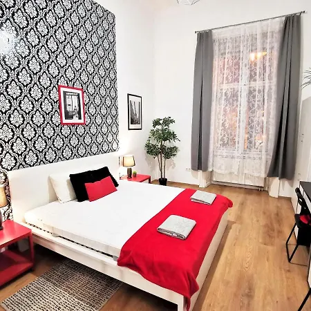 Orangehomes Market Hall Budapesta