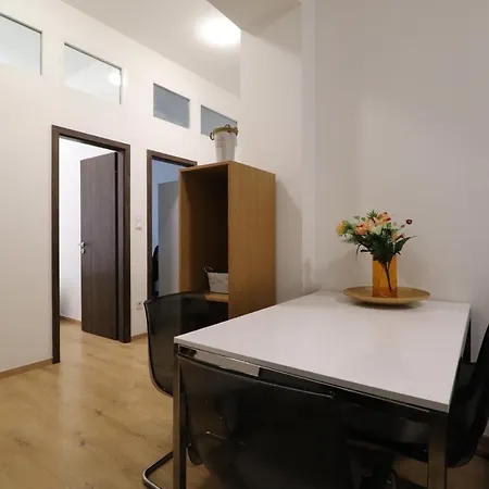 New B In Kiraly Street 106 Budapest