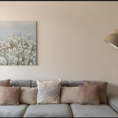 Apartment Prime With Balcony Budapest