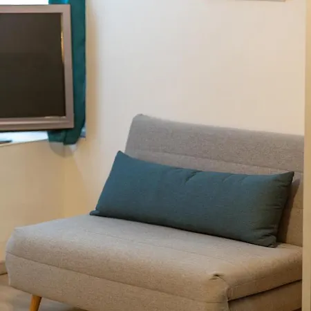 Apartment Away From @budapest Center Budapest