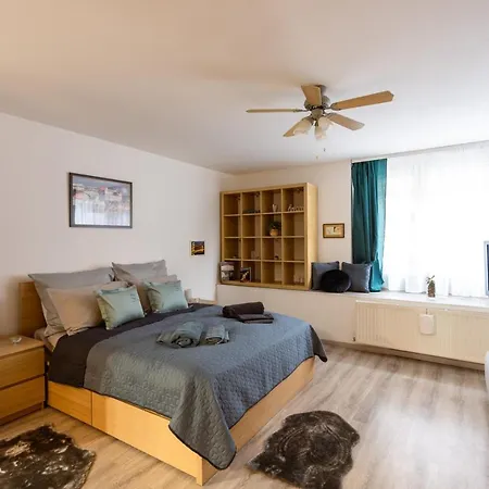 Away From @budapest Center Apartment *