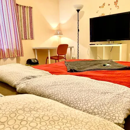 Jazzy Vibes Parliament And Ensuites 3* Budapest