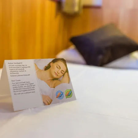 Fortuna Boat Úszó hotel Budapest