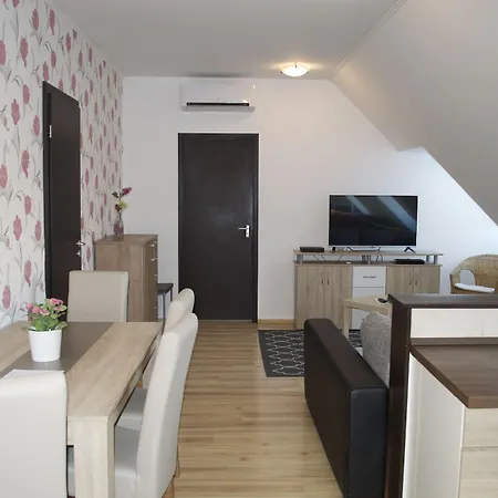 Grand Apart Otel 4*