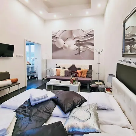 Apartment Modern Flat In Center Budapest