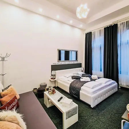 Apartment Modern Flat In Center Budapest