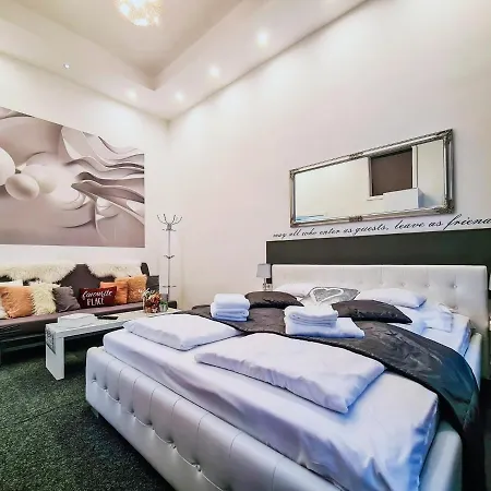 Modern Flat In Center *
