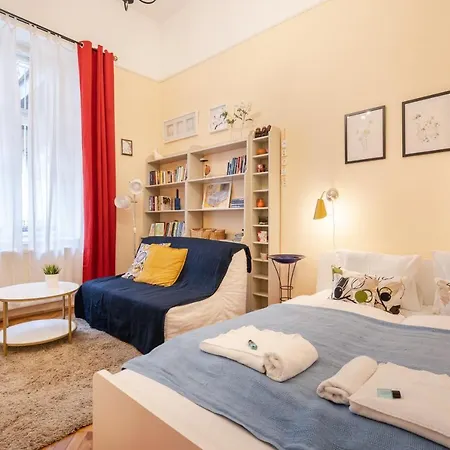Apartment Bpr Pleasant Lair In The Center Budapest