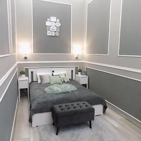 A10 Alkotmany B Apartment