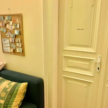 Jazzy Vibes Parliament And Ensuites Budapest