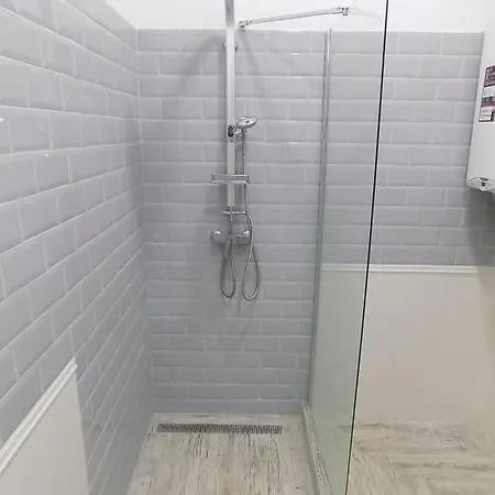 A10 Alkotmany B Apartment