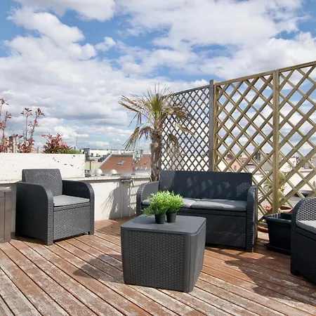 Penthouse By Hi5 -at The Of Apartman *