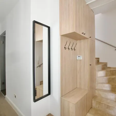 Penthouse By Hi5 -at The Of Apartman