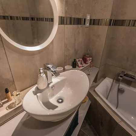 Apartment Semmihome Semmelweis Street *