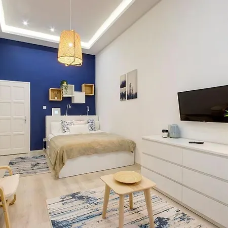 Emerald Residency 4Br-2Ba Apartment *