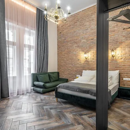 Marvelous In Andrassy Boulevard Apartment Budapest