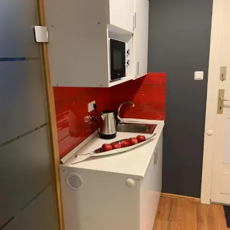 V3 * Budapest