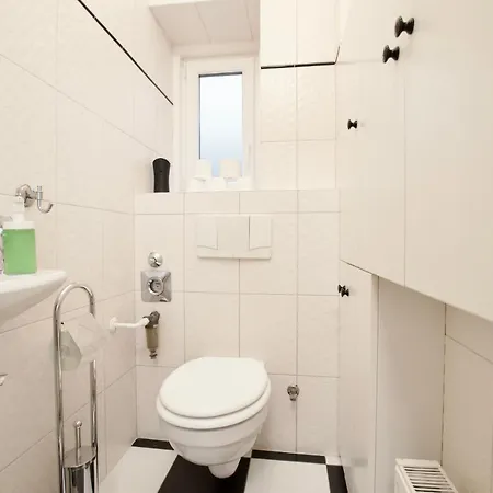 Apartment Standard By Hi5 - St. King Street 16. *