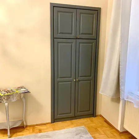 Apartament Free Garage Parking, Ac And Bikes In The Downtown
