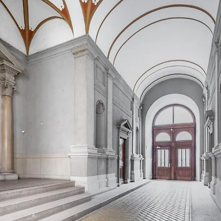Marvelous In Andrassy Boulevard Apartment *