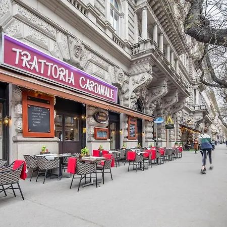 Marvelous In Andrassy Boulevard Apartment *