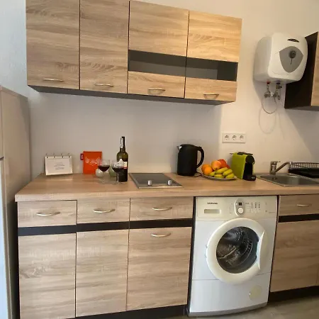 Apartman B20 *