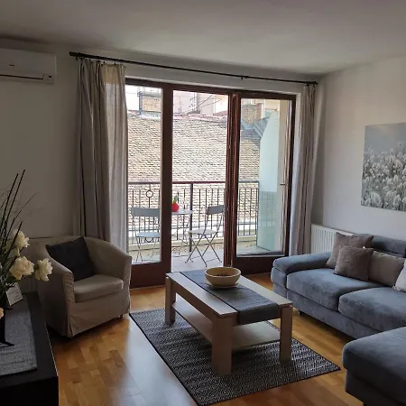 Apartment Prime With Balcony