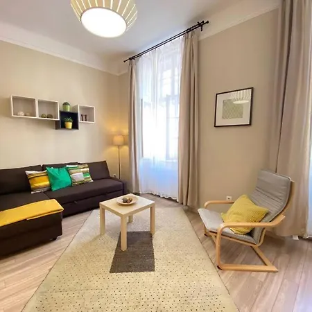 Orangehomes One Bedroom Comfy Budapest