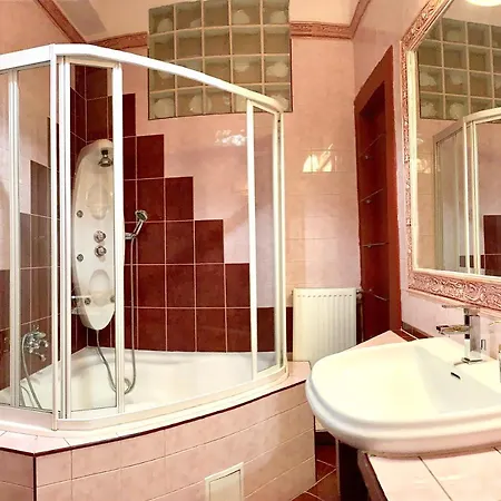 Basilica Rose Apartment Budapest