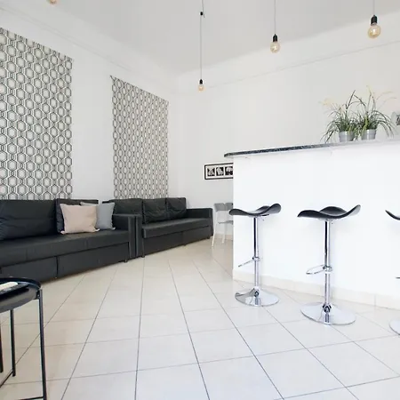 Appartement Budget By Hi5 - Center Of The Center *