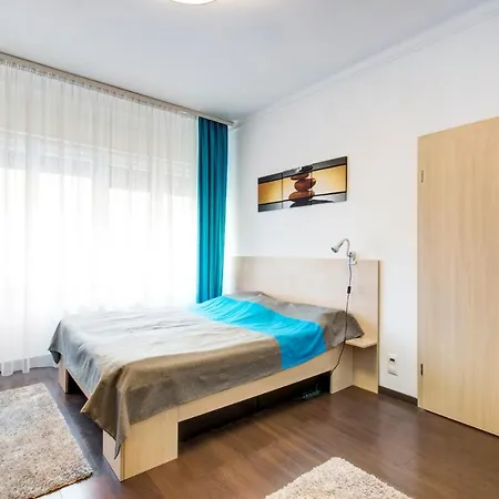 Karolyi Street - Central Location Quiet Place 2ppl Apartment *