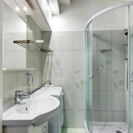 Karolyi Street - Central Location Quiet Place 2ppl *