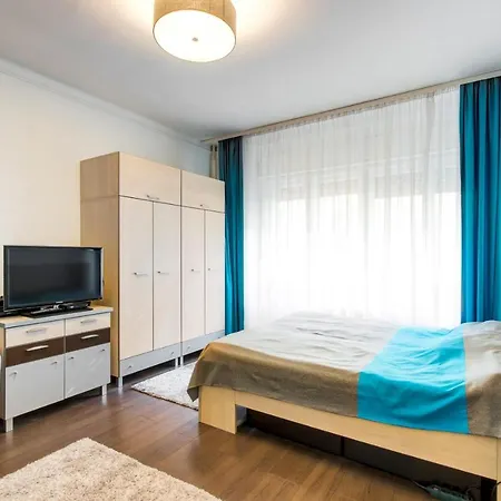 Karolyi Street - Central Location Quiet Place 2ppl *