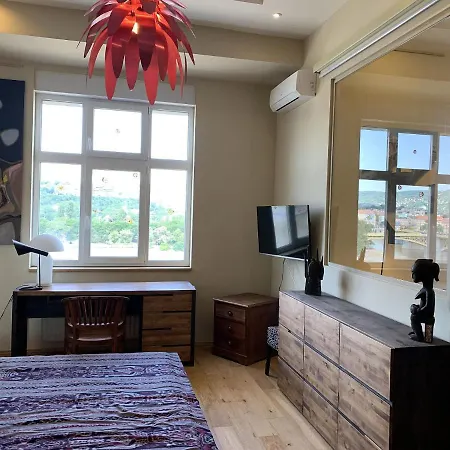 Riverside Gem In The Center Apartment *