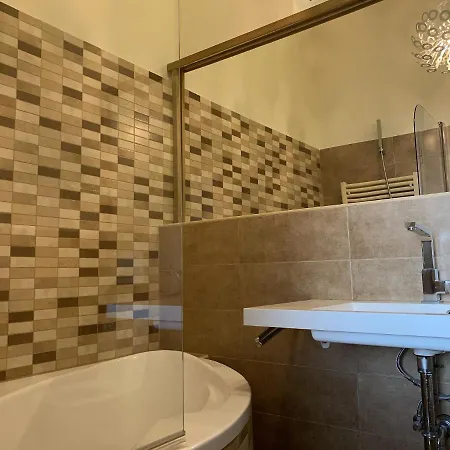 Riverside Gem In The Center Apartment