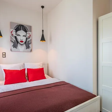 Apartment Two Bedroom In Jewish Quarter