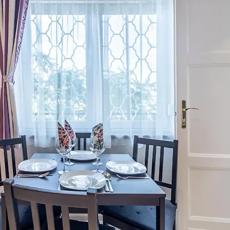 Two Bedroom In Jewish Quarter *