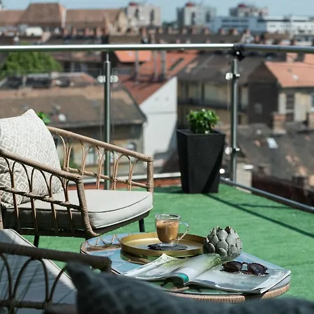 Apartment Downtown Penthouse Budapest