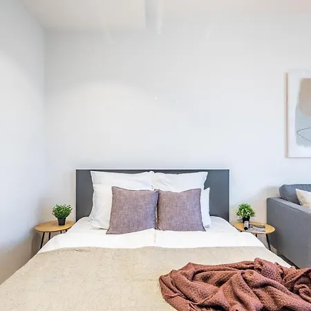 Two Bedroom In Jewish Quarter *
