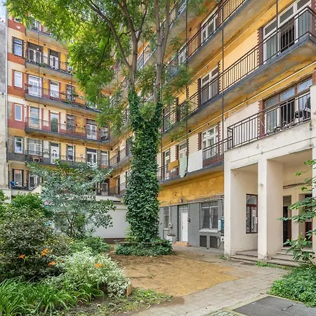 Two Bedroom In Jewish Quarter * Budapest