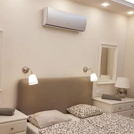 Apartmán Panni Luxury Next To Gozsdu Garden *