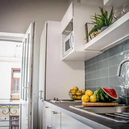City Park Beauty With Ac, Wifi Apartment