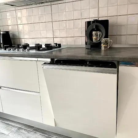 Vivi 2 Budapest