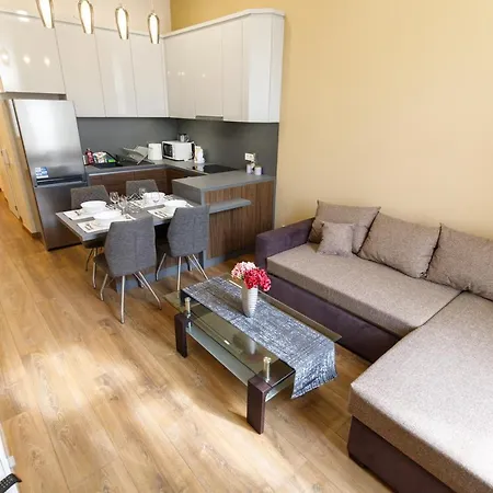 Apartment A37 Awesome *